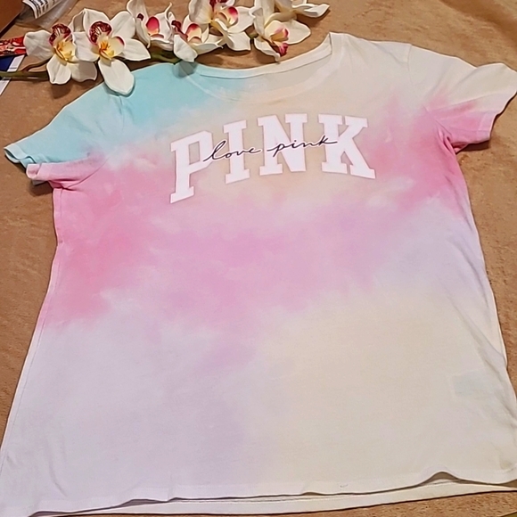 NEW PINK VS Short Sleeve Tee - Picture 6 of 9